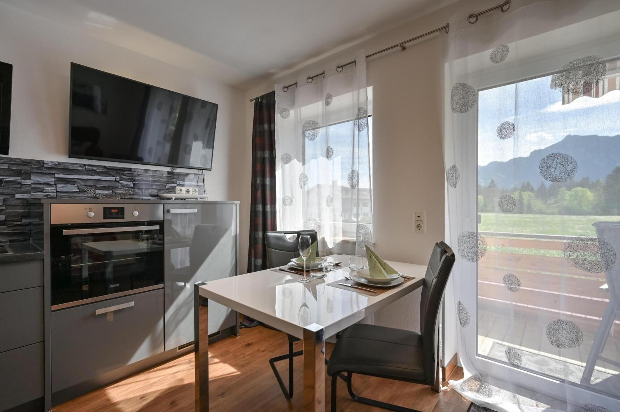 Ferienwohnung Herzstueck Im Haus Schlossblick Füssen Extérieur photo